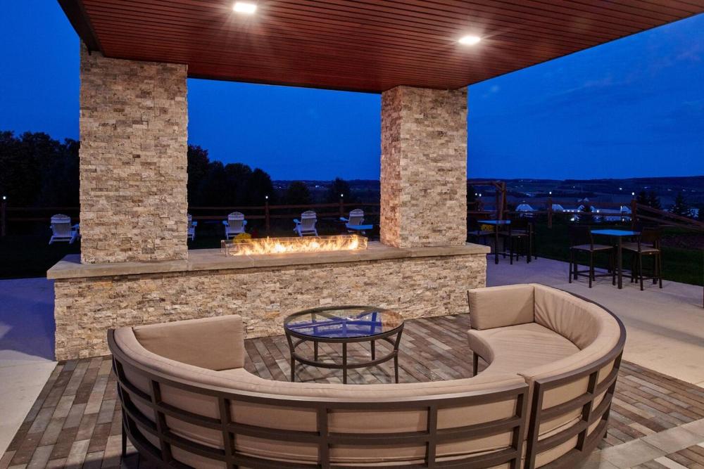 Courtyard by Marriott Petoskey at Victories Square